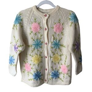 Vintage Hand-Knit Floral Embroidered Cardigan Sweater Cream Multicolor Size S/M